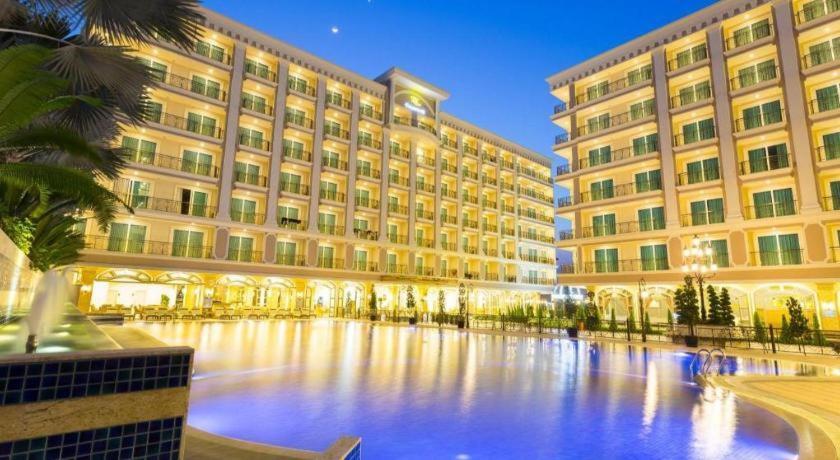 Lk Celestite Hotell Pattaya Exteriör bild