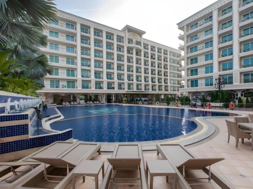 Lk Celestite Hotell Pattaya Exteriör bild