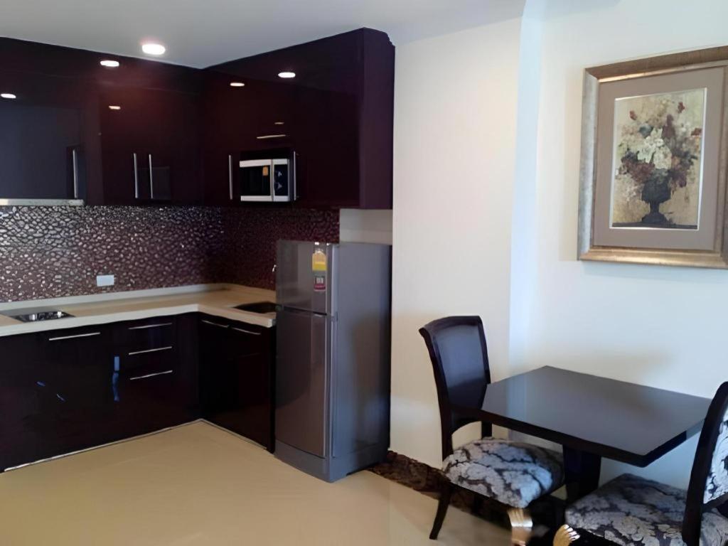 Lk Celestite Hotell Pattaya Exteriör bild